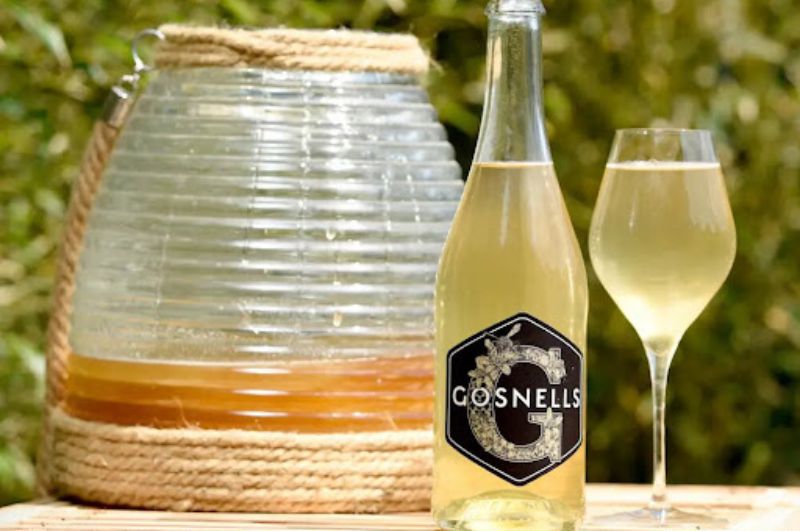 Mead, which can be sparkling