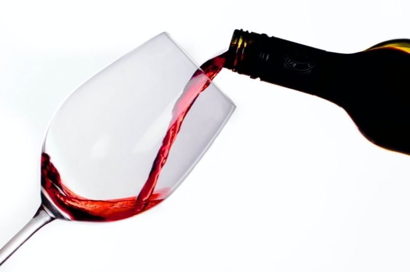 wine pouring